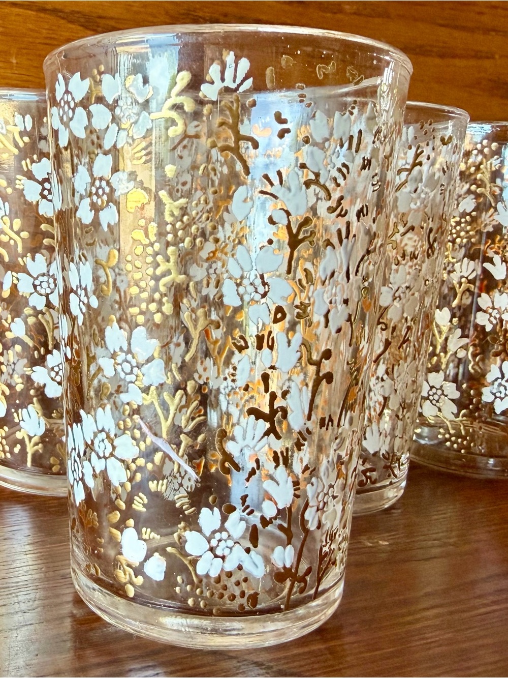 Elegant White & Gold Floral Glass Tumbler - Decorative Home Accent